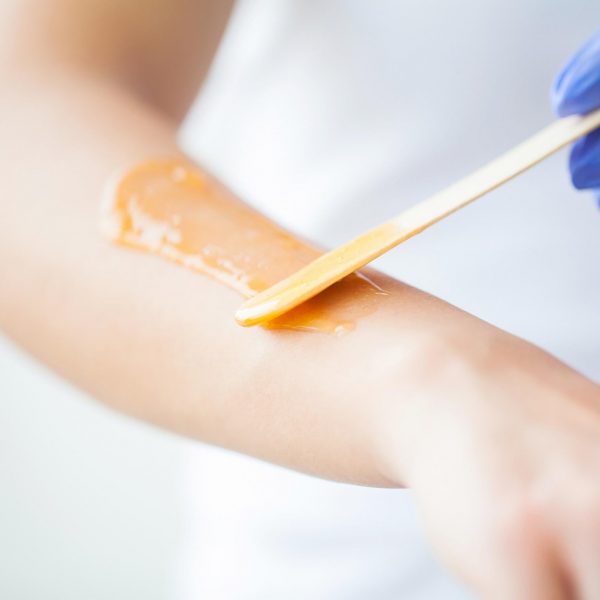 How-to-use-Hair-Waxing-Kits-Full-Guide-and-Wax-Removal-Tips